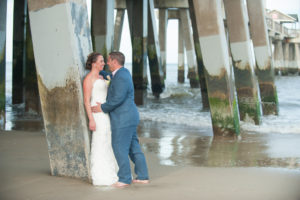 wedding couple at jeanettes pier